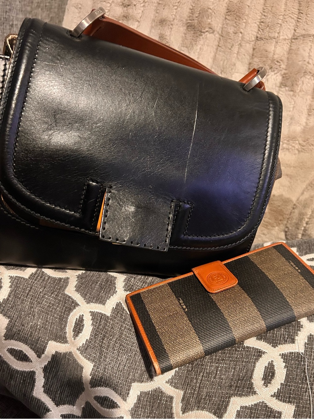 Fendi Pequin Silvana w/Wallet - Picture 8 of 17